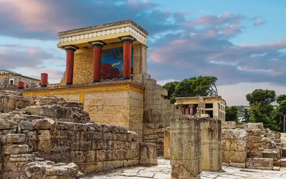 Crete – Ancient Ruins Diverse Landscapes