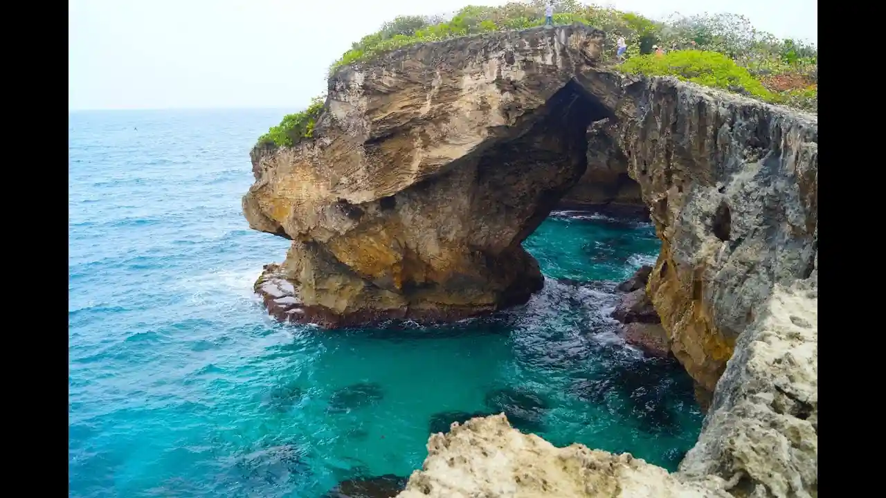 Cueva del Indio Arecibo – Puerto Ricos Iconic Coastal Cave