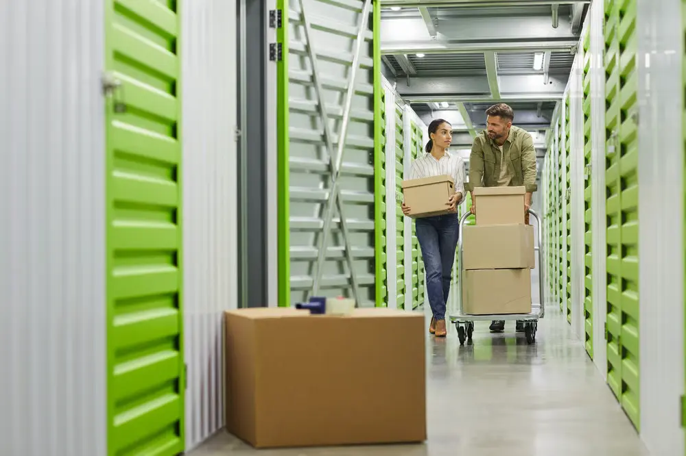 Smart Storage for traveles