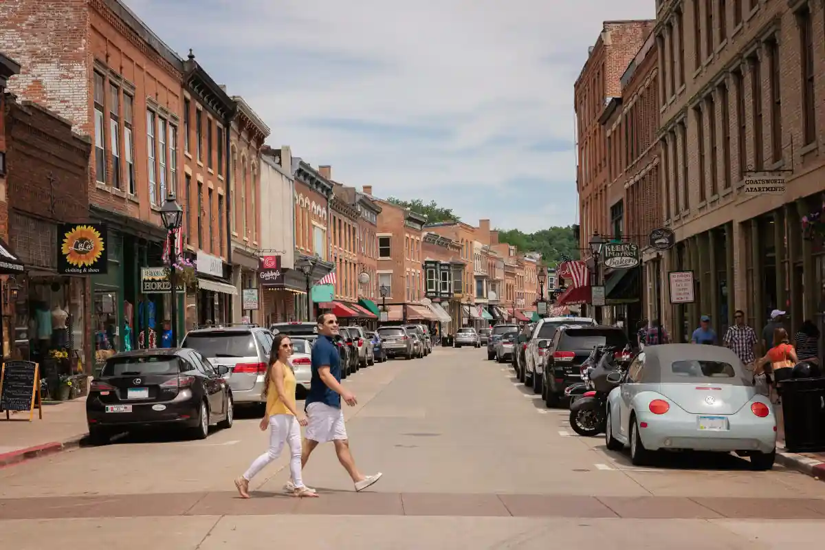 Galena Illinois – Historic Main Street Wine Country