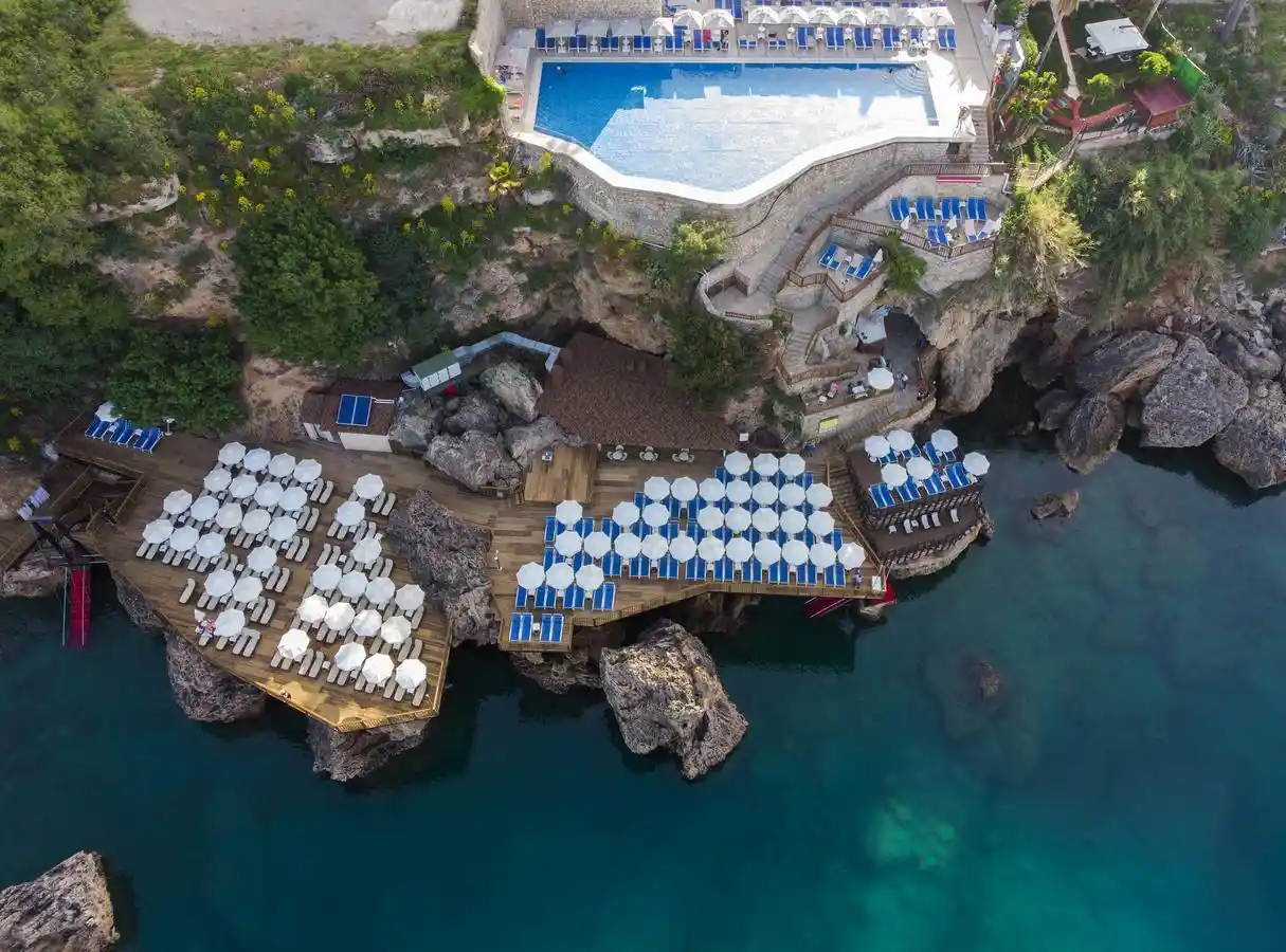 Ramada Plaza Hotel
